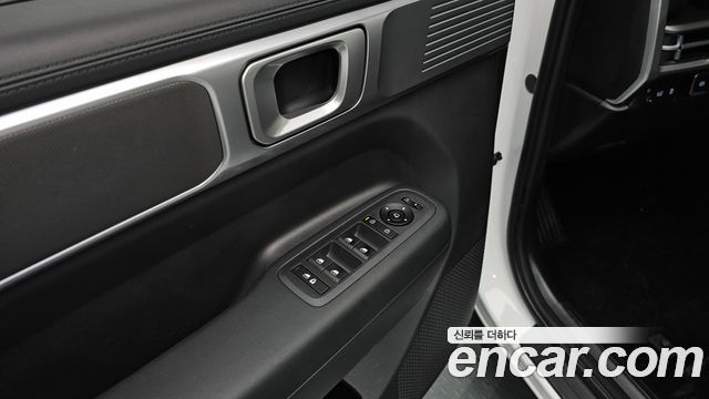 Hyundai Santafe 2024 — photo 17