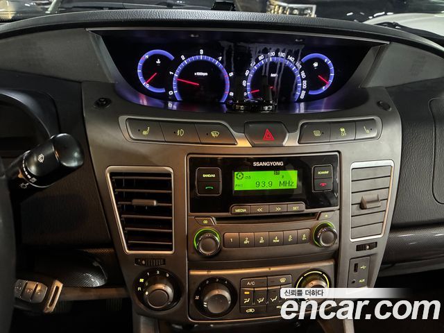 KG Mobility KORANDO 2015 — photo 8