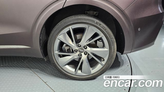 Genesis GV70 2021 — photo 7