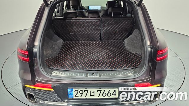 Genesis GV70 2021 — photo 16