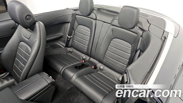 Mercedes-Benz C-Class 2017 — photo 17