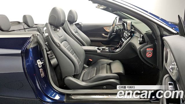 Mercedes-Benz C-Class 2017 — photo 18