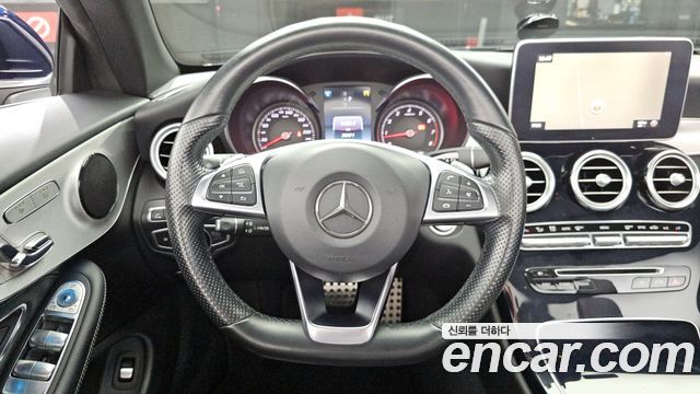 Mercedes-Benz C-Class 2017 — photo 19