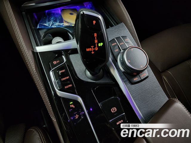 BMW Gran Turismo 2022 — photo 8