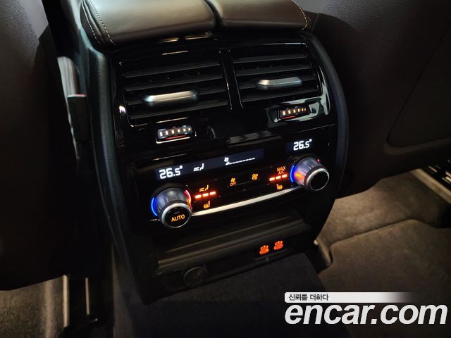 BMW Gran Turismo 2022 — photo 18