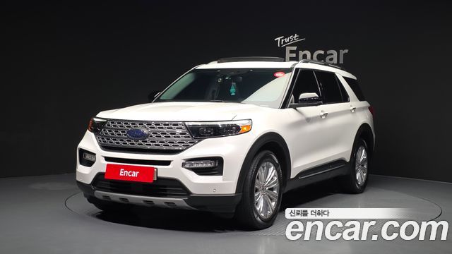 Ford Explorer 2021 — photo 1