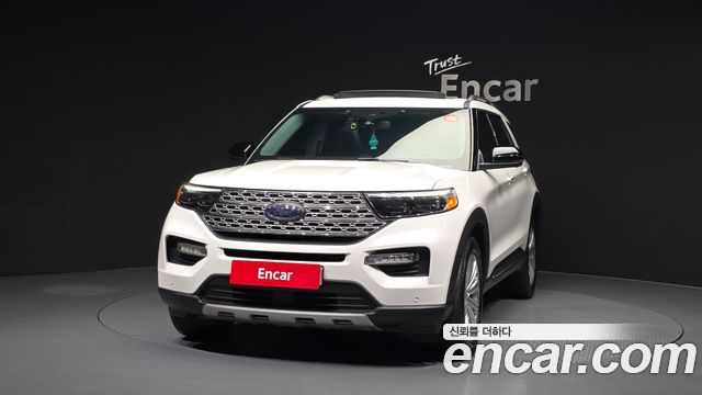 Ford Explorer 2021 — photo 3