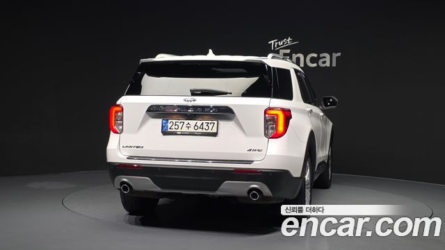 Ford Explorer 2021 — photo 4