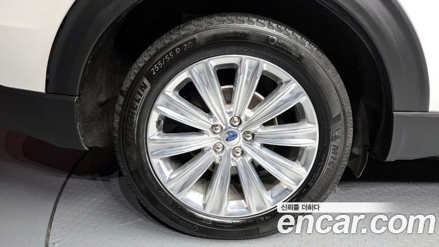 Ford Explorer 2021 — photo 5
