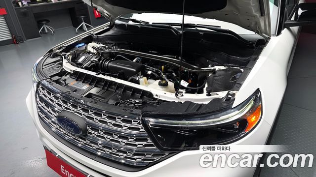 Ford Explorer 2021 — photo 6