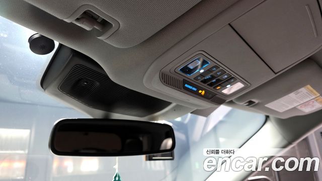 Ford Explorer 2021 — photo 23