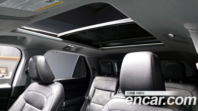 Ford Explorer 2021 — photo 25