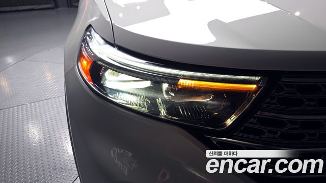 Ford Explorer 2021 — photo 8