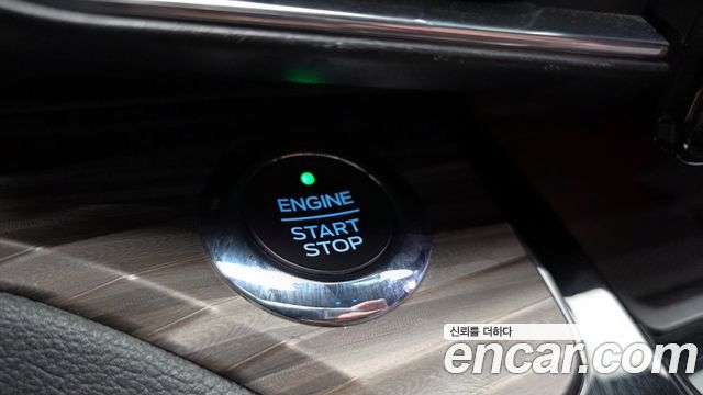 Ford Explorer 2021 — photo 28