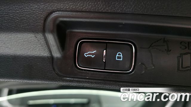 Ford Explorer 2021 — photo 31