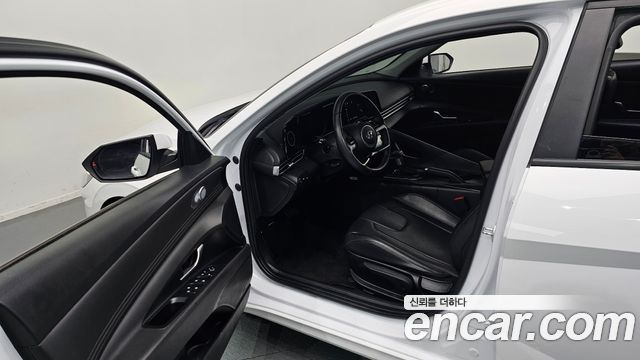 Hyundai AVANTE 2023 — photo 10