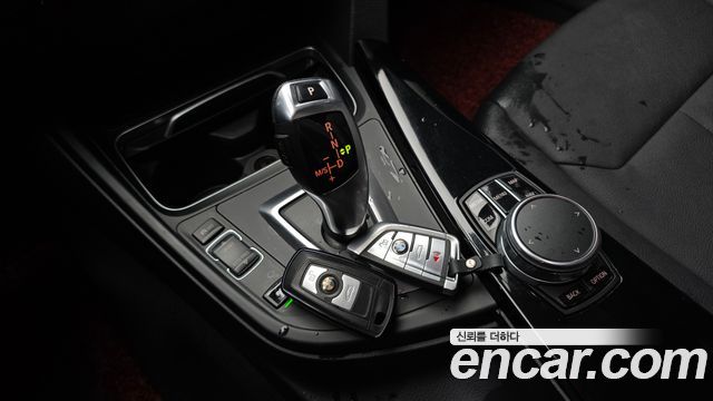 BMW 3-Series 2017 — photo 9