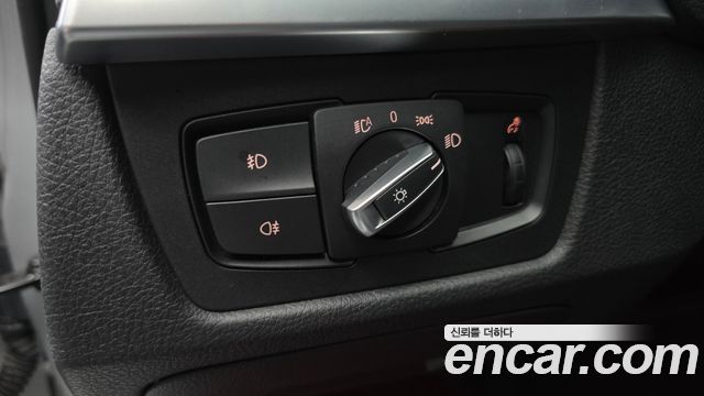 BMW 3-Series 2017 — photo 16