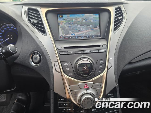 Hyundai Grandeur 2012 — photo 15