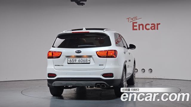 Kia Sorento 2018 — photo 4