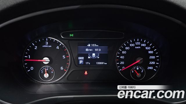Kia Sorento 2018 — photo 8