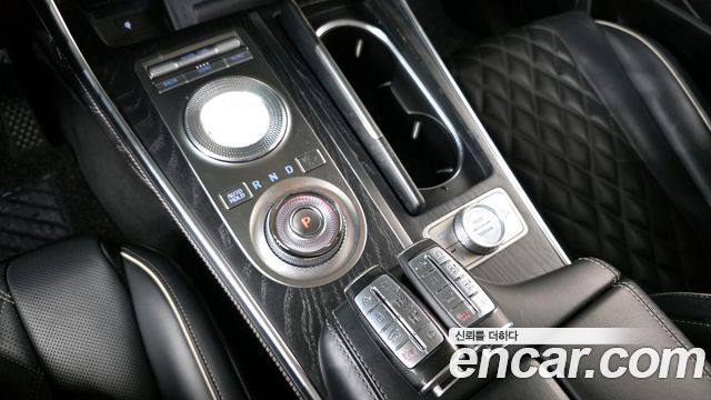 Genesis GV80 2020 — photo 12