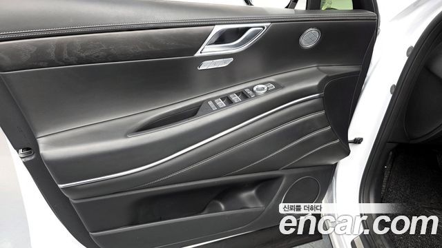 Genesis GV80 2020 — photo 14