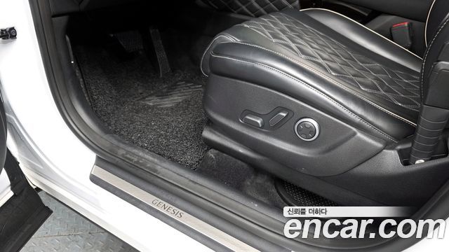Genesis GV80 2020 — photo 33