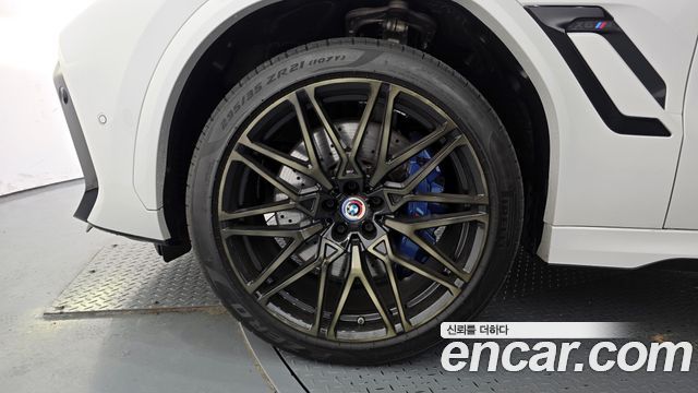 BMW X6M 2023 — photo 5
