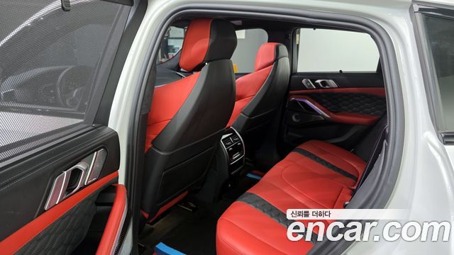 BMW X6M 2023 — photo 17