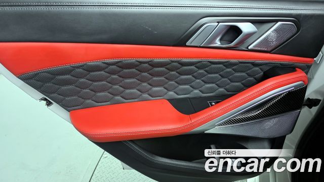 BMW X6M 2023 — photo 15