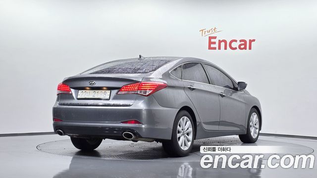 Hyundai i40 2012 — photo 2