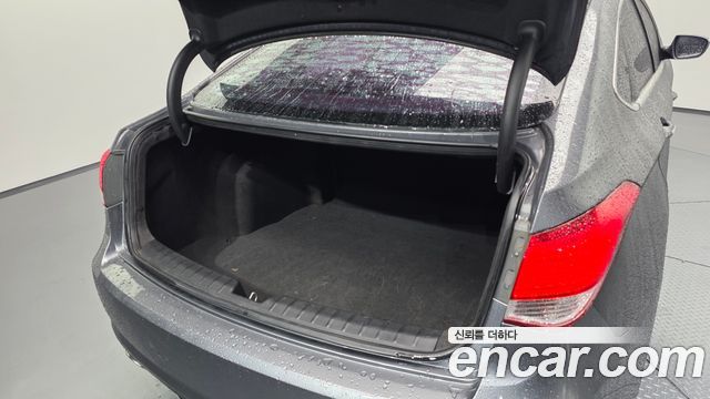 Hyundai i40 2012 — photo 26
