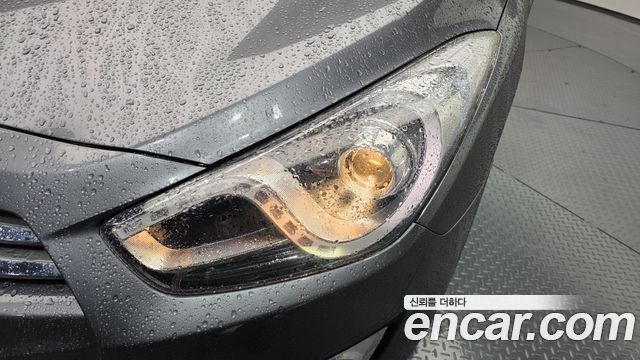 Hyundai i40 2012 — photo 8