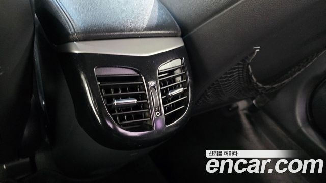 Hyundai i40 2012 — photo 29