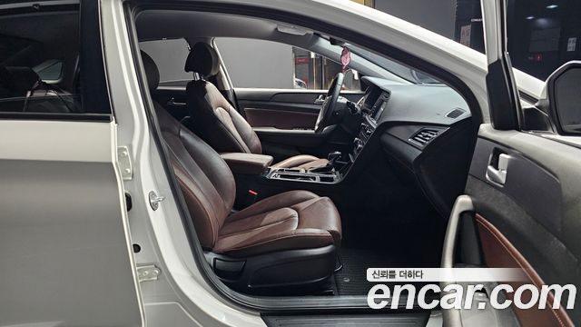Hyundai Sonata 2017 — photo 11