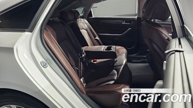 Hyundai Sonata 2017 — photo 12