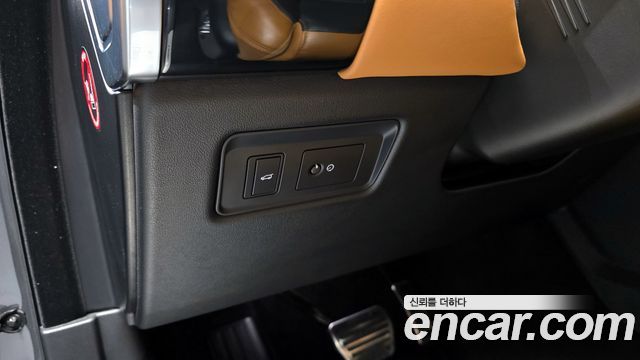 Land Rover Range Rover Sport 2018 — photo 22
