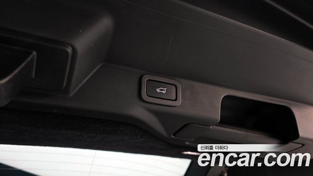 Land Rover Range Rover Sport 2018 — photo 26