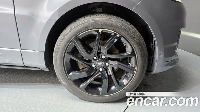 Land Rover Range Rover Sport 2018 — photo 7