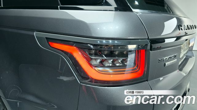 Land Rover Range Rover Sport 2018 — photo 9