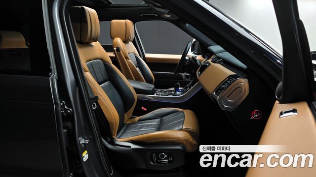 Land Rover Range Rover Sport 2018 — photo 16