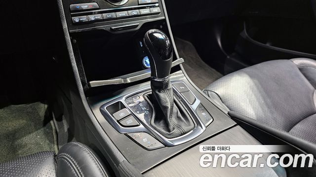 Hyundai Grandeur 2017 — photo 12