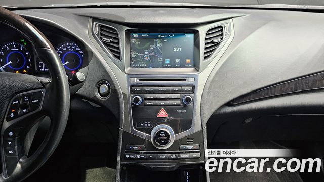 Hyundai Grandeur 2017 — photo 18