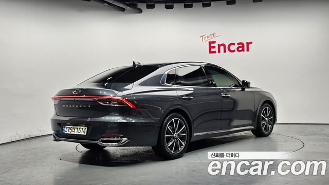 Hyundai Grandeur 2022 — photo 2
