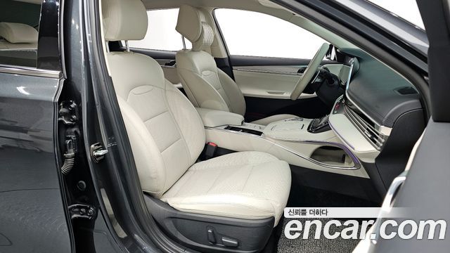 Hyundai Grandeur 2022 — photo 17