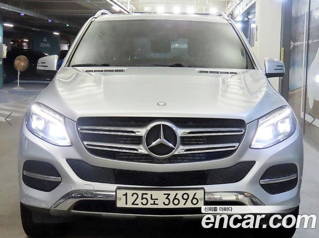 Mercedes-Benz GLE-Class 2016 — photo 2