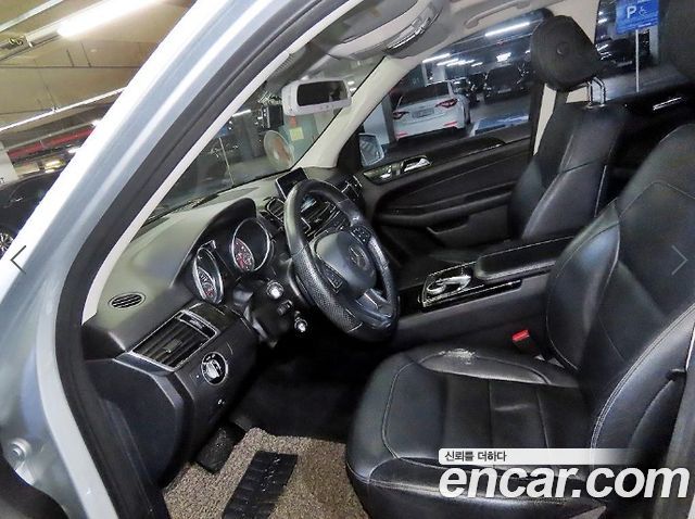 Mercedes-Benz GLE-Class 2016 — photo 6