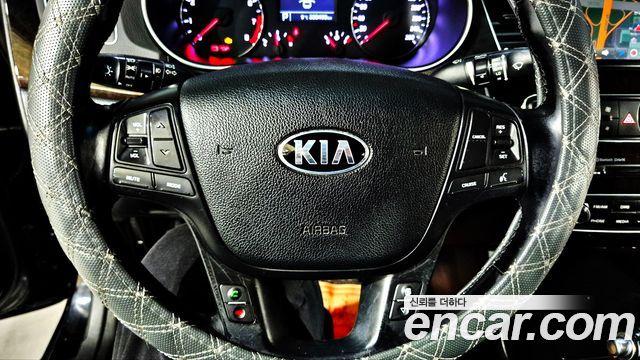 Kia K7 2013 — photo 8
