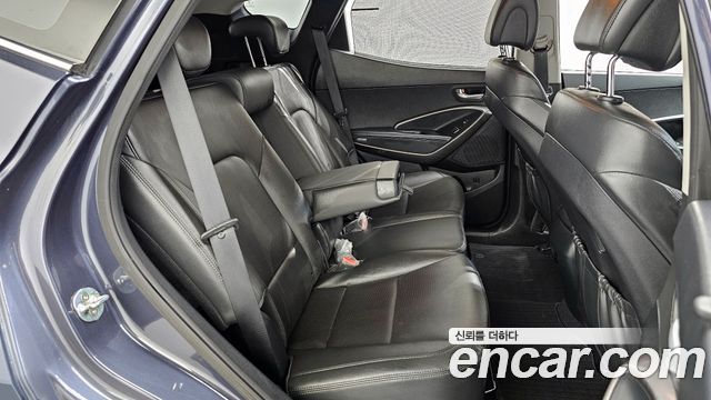 Hyundai Santafe 2016 — photo 11